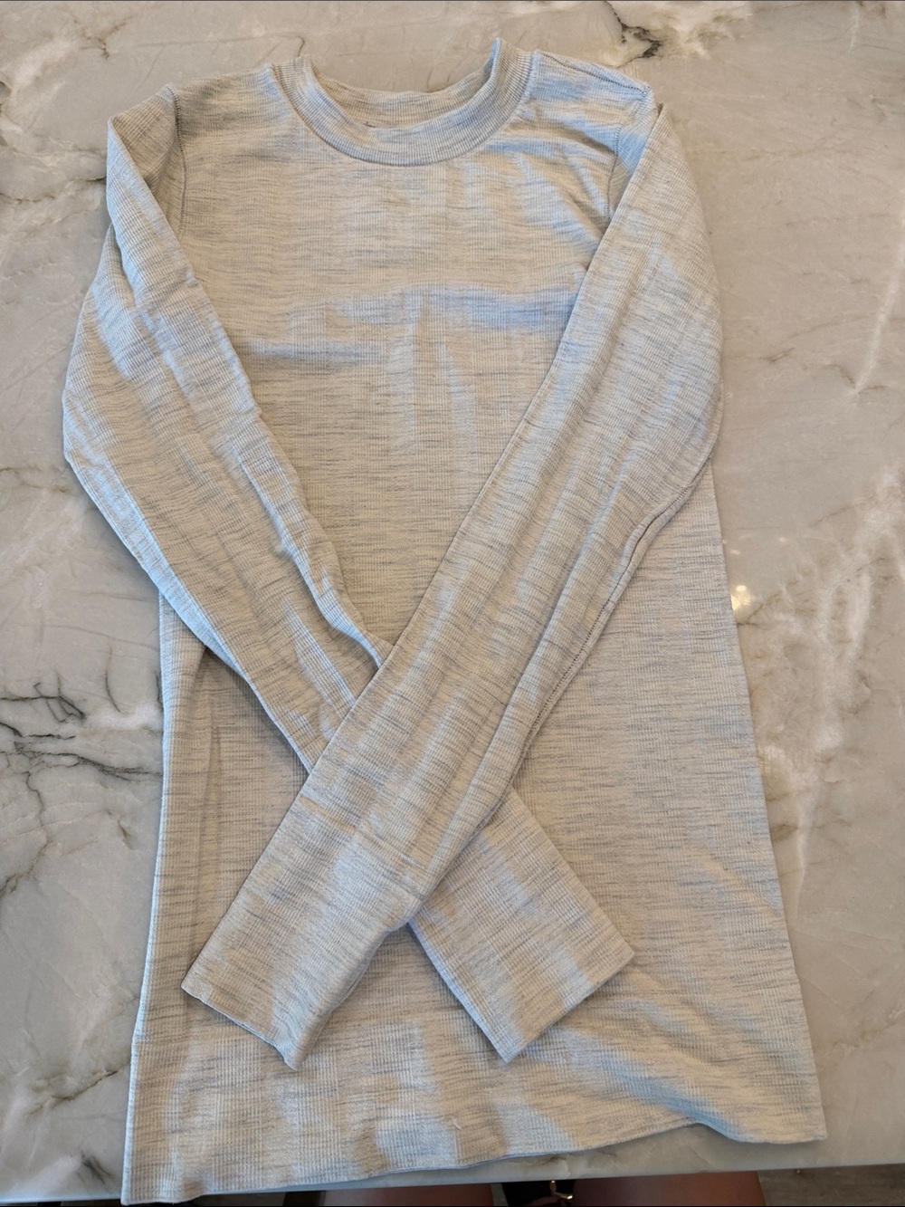Athleta Heather Light Gray Long Sleeve Crew